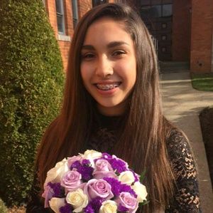 Meet your Posher, Layla